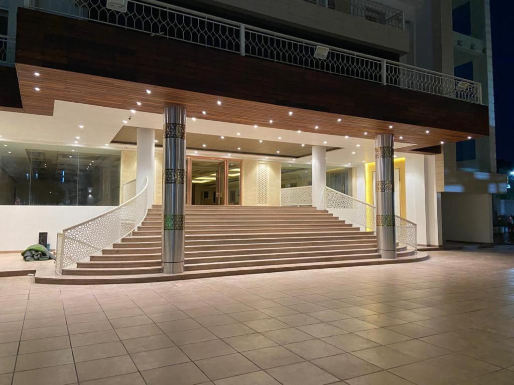 Acco Grand Hotel 勒克瑙 外观 照片