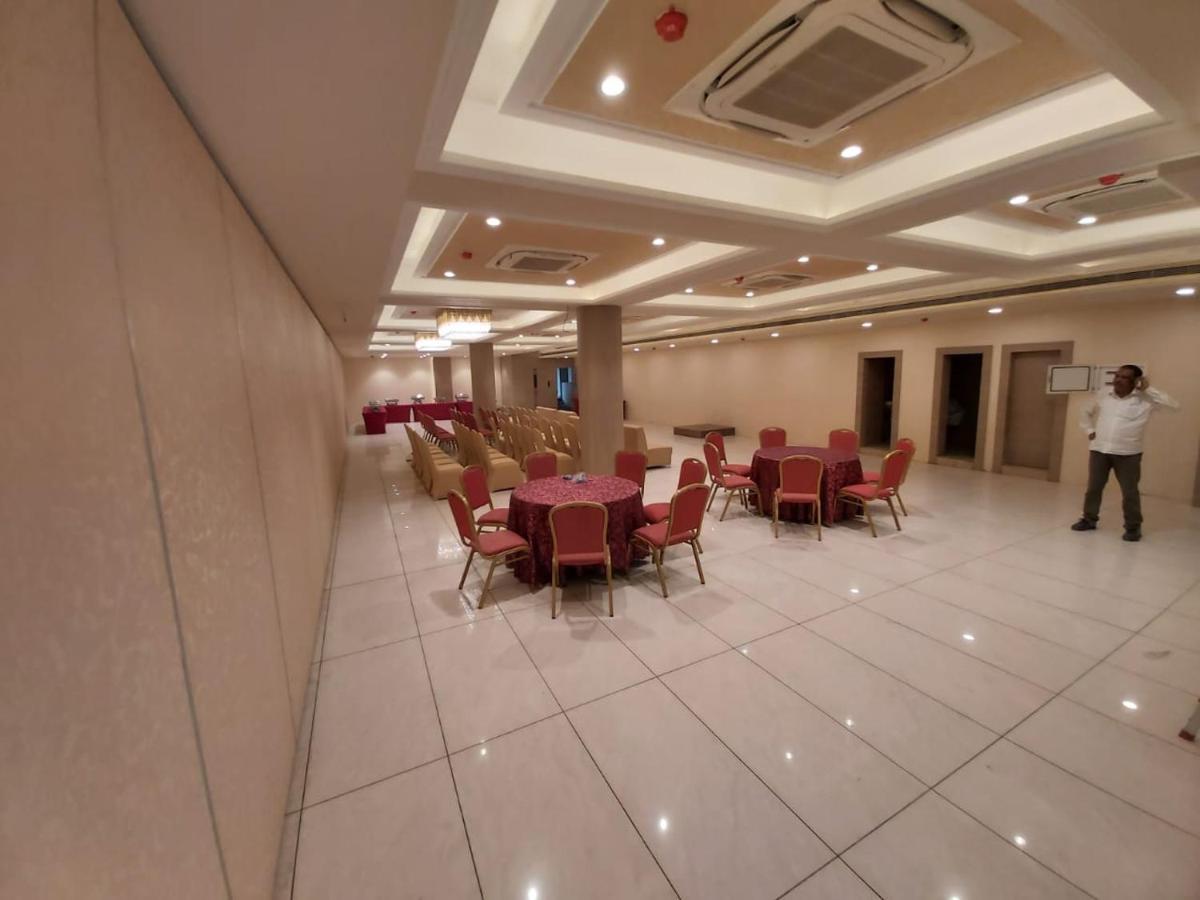 Acco Grand Hotel 勒克瑙 外观 照片